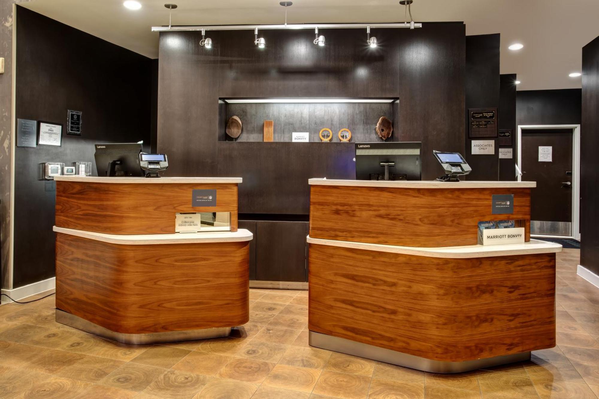Courtyard By Marriott Dallas Flower Mound Bagian luar foto