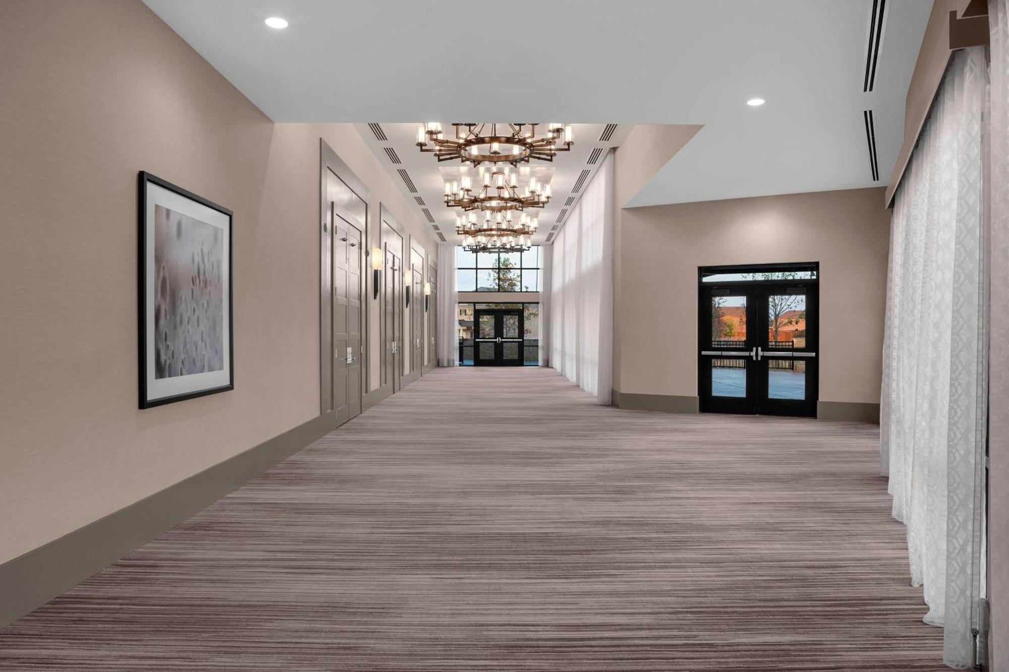 Courtyard By Marriott Dallas Flower Mound Bagian luar foto